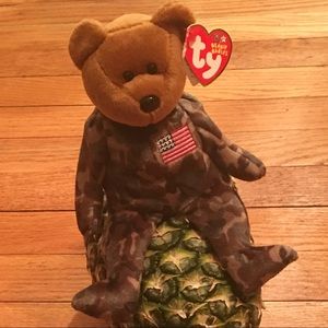 Ty Beanie Babies Hero USA- Bear (Flag on Chest)